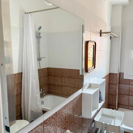 Apartment Trilocale Silenzioso In Centro Citta Triest